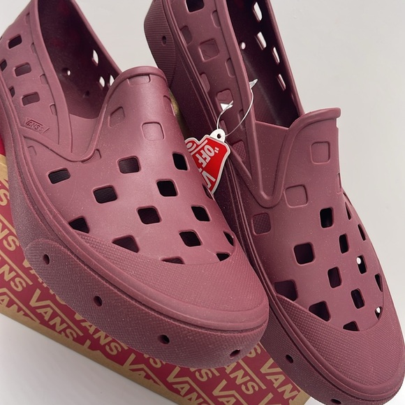 Vans Men’s Slip-On Trk
Tawny Port
VN0A5HF8TWP
Sneakers - Picture 7 of 16